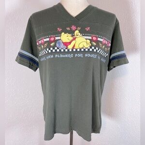 VNTG Y2K Disney Winnie the Pooh V-Neck Short Sleeve Tee Shirt